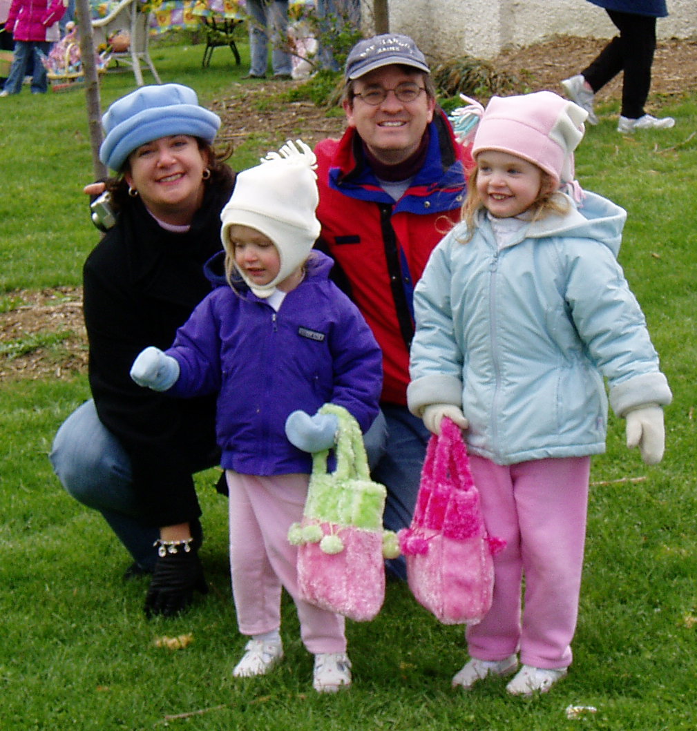2007_04_07 Alton easter egg hunt Curtis family.jpg